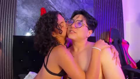 vanilla_hot_ online show from 02/22/25, 01:57