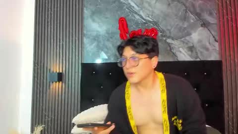 vanilla_hot_ online show from 02/22/25, 05:02
