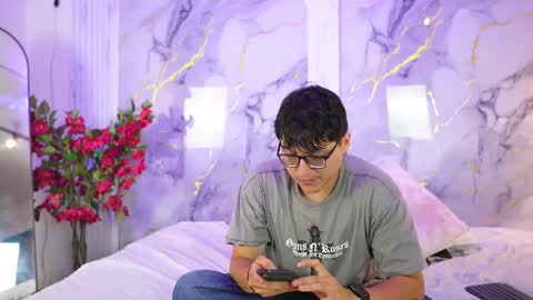 vanilla_hot_ online show from 10/05/25, 07:34