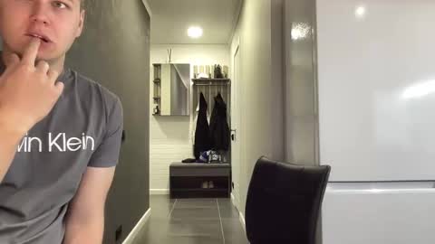 Snapshot of vanilladirtybitch chatting on 09/09/25, 03:55 vanilladirtybitch online show from 09/09/25, 03:55