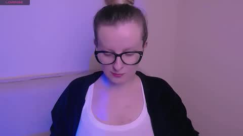 Mia online show from 11/07/25, 08:47