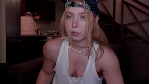 Snapshot of vanillalivitski chatting on 10/10/25, 11:09 Vanilla online show from 10/10/25, 11:09