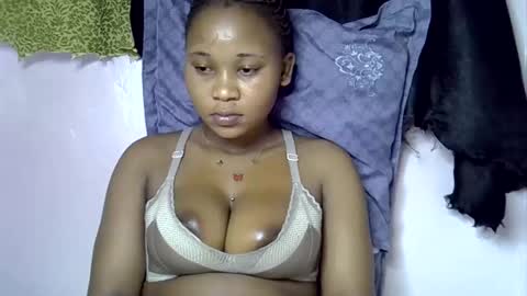 vanillavenus online show from 11/17/25, 01:50