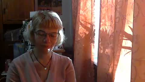 Vanillaxcreamy online show from 12/19/24, 12:23