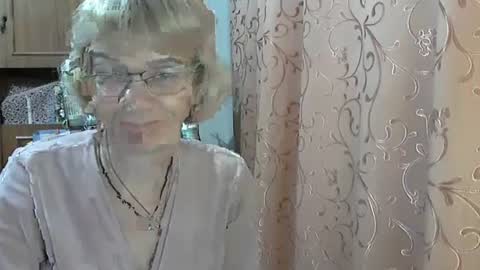 Vanillaxcreamy online show from 12/21/24, 02:37