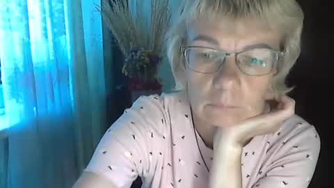 Vanillaxcreamy online show from 09/25/25, 10:41