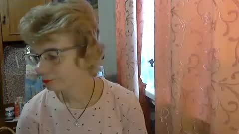 Vanillaxcreamy online show from 12/15/25, 07:45