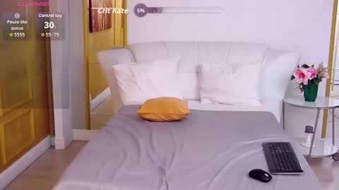 Vanilux online show from 10/04/25, 05:55