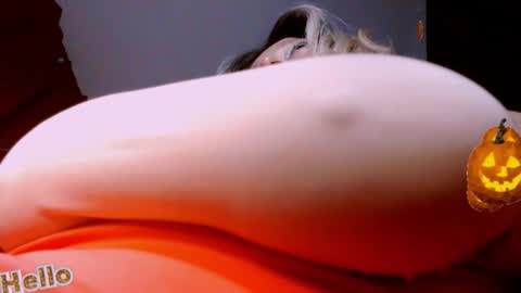 Snapshot of vanne_amet chatting on 10/07/25, 12:41 free follow me online show from 10/07/25, 12:41