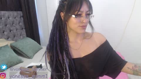 Snapshot of vannesa_summer chatting on 01/01/25, 07:21 Vannesa Summer online show from 01/01/25, 07:21