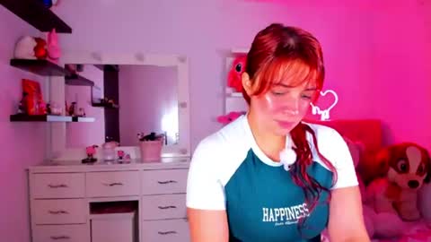Snapshot of vannessa_shy chatting on 06/19/26, 10:57 Vanesa online show from 06/19/26, 10:57