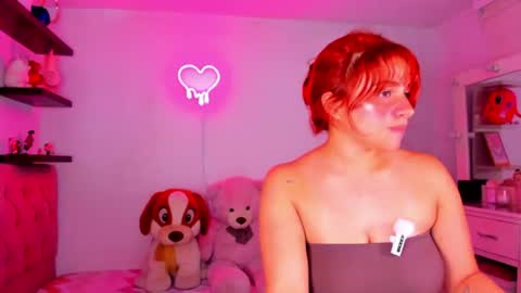 Snapshot of vannessa_shy chatting on 07/31/26, 12:32 Vanesa online show from 07/31/26, 12:32