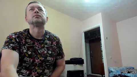 vano_822 online show from 10/21/25, 07:53