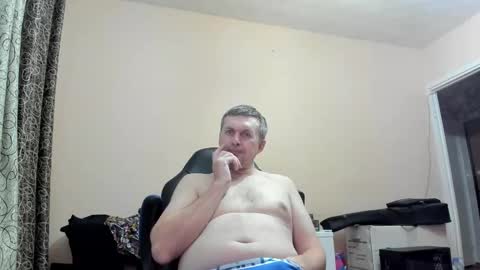 vano_822 online show from 10/21/25, 07:58