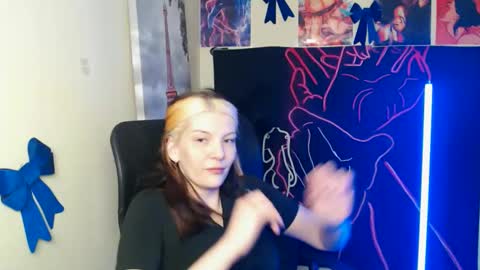 Vanessa online show from 04/07/26, 06:14