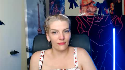 Vanessa online show from 05/22/26, 03:28
