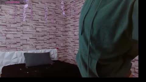 Karuna online show from 09/17/25, 06:20