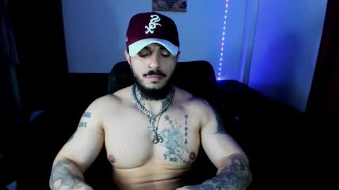 vanvelckan_ online show from 11/28/25, 01:08