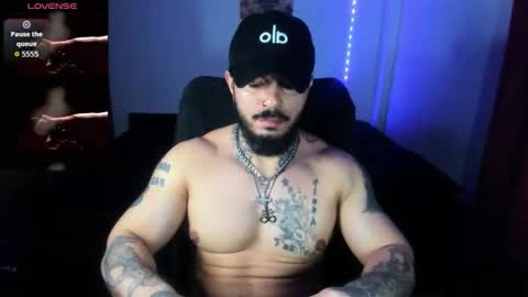 vanvelckan_ online show from 12/04/25, 02:21