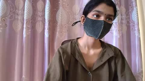 Snapshot of varotibang chatting on 09/18/25, 07:21 Ritu online show from 09/18/25, 07:21