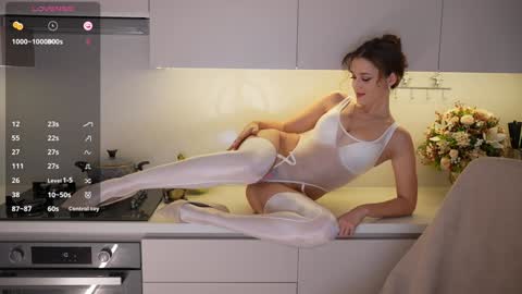 Snapshot of vasillisa chatting on 03/22/26, 11:57 Vasilisa online show from 03/22/26, 11:57