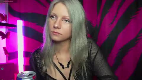 Vasya Sylvia online show from 06/17/26, 04:04