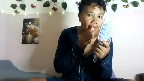 Vayannah online show from 06/07/26, 09:24