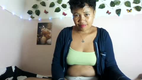 Vayannah online show from 06/12/26, 07:51