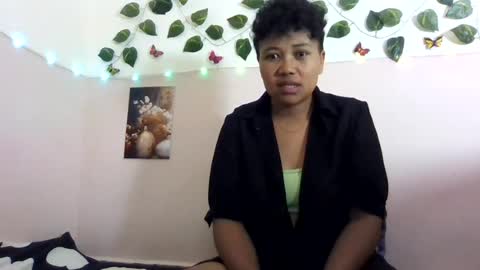 Vayannah online show from 07/27/26, 07:26