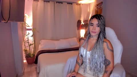 Vayolett Bass online show from 05/18/26, 05:57