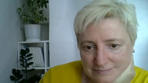 vea_motty online show from 06/14/26, 02:41