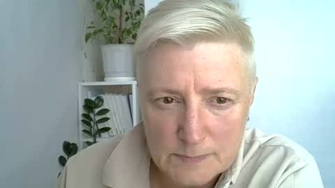 vea_motty online show from 07/23/26, 10:46