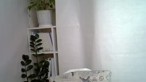 vea_motty online show from 07/28/26, 11:17