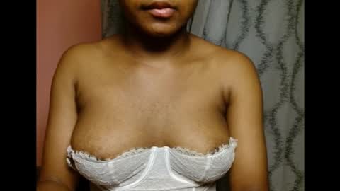 Snapshot of vee62 chatting on 06/25/26, 01:05 vee62 online show from 06/25/26, 01:05