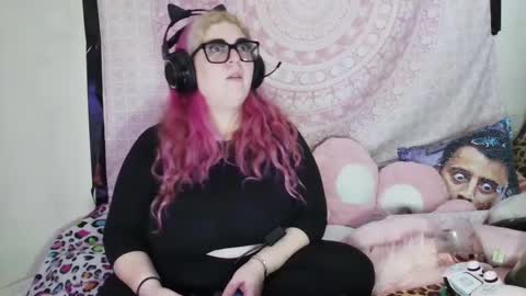 Snapshot of veelehanex3 chatting on 12/06/24, 02:57 Veronica Lehane online show from 12/06/24, 02:57