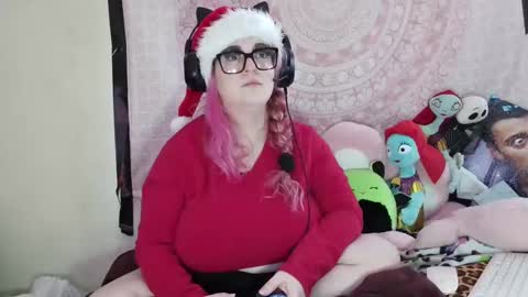 Snapshot of veelehanex3 chatting on 12/25/24, 05:37 Veronica Lehane online show from 12/25/24, 05:37