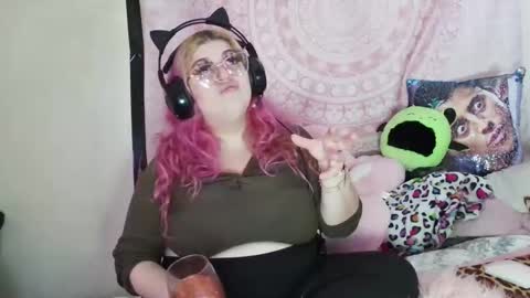 Snapshot of veelehanex3 chatting on 01/11/25, 05:10 Veronica Lehane online show from 01/11/25, 05:10