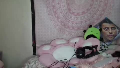 Snapshot of veelehanex3 chatting on 01/22/25, 07:35 Veronica Lehane online show from 01/22/25, 07:35