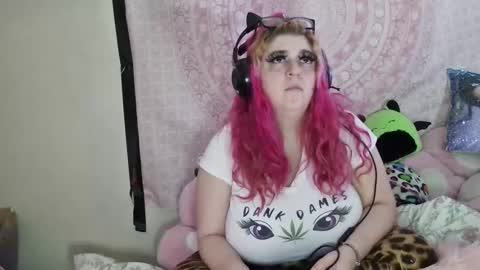 Snapshot of veelehanex3 chatting on 01/30/25, 03:51 Veronica Lehane online show from 01/30/25, 03:51