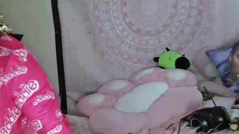 Snapshot of veelehanex3 chatting on 02/02/25, 03:49 Veronica Lehane online show from 02/02/25, 03:49