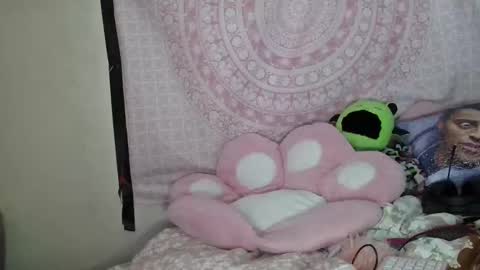 Snapshot of veelehanex3 chatting on 02/05/25, 10:19 Veronica Lehane online show from 02/05/25, 10:19