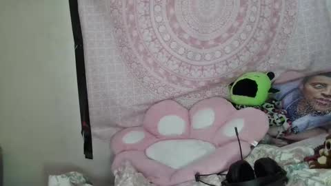 Snapshot of veelehanex3 chatting on 02/06/25, 04:36 Veronica Lehane online show from 02/06/25, 04:36