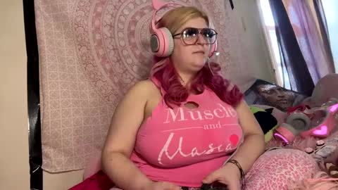 Snapshot of veelehanex3 chatting on 02/18/25, 04:26 Veronica Lehane online show from 02/18/25, 04:26