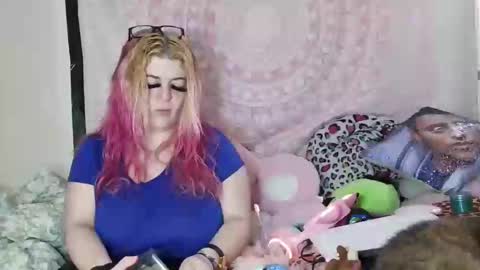 Snapshot of veelehanex3 chatting on 03/09/25, 05:49 Veronica Lehane online show from 03/09/25, 05:49