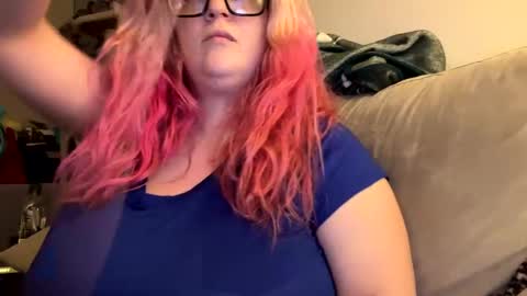 Snapshot of veelehanex3 chatting on 03/10/25, 03:23 Veronica Lehane online show from 03/10/25, 03:23