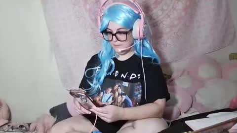 Snapshot of veelehanex3 chatting on 10/14/25, 03:35 Veronica Lehane online show from 10/14/25, 03:35