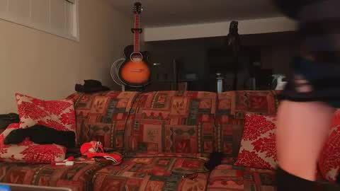 veelucious online show from 10/24/25, 06:32