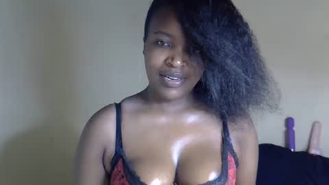 veesazii online show from 05/14/26, 04:19