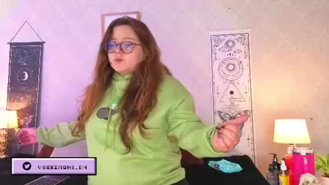 Vee Simons online show from 06/24/26, 08:08