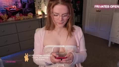 Snapshot of vegas_romance chatting on 04/11/26, 12:37 vegas_romance online show from 04/11/26, 12:37